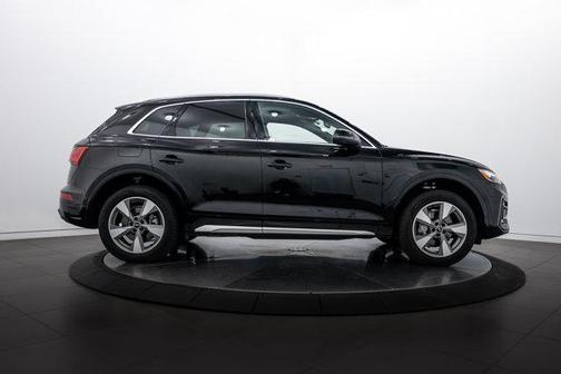 2024 Audi Q5 40 Premium