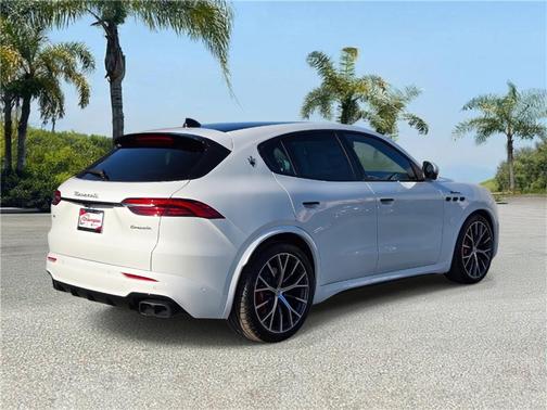 2026 Maserati Grecale Modena