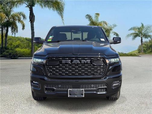 Diamond Black Crystal Pearlcoat 2026 RAM 1500 Big Horn/Lone Star