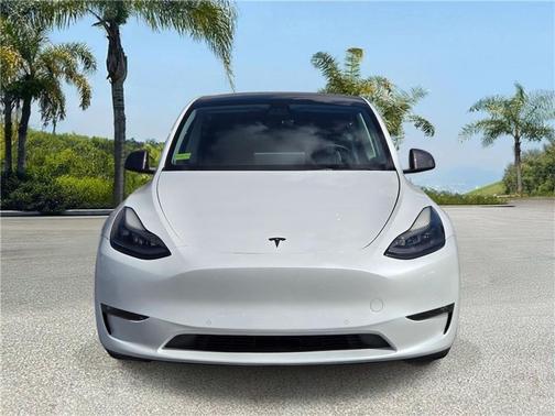 Pearl White Multi-Coat 2022 Tesla Model Y Performance Dual Motor All-Wheel Drive