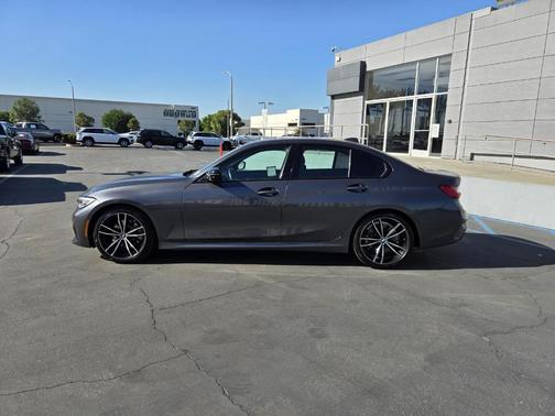 2021 BMW 330 i