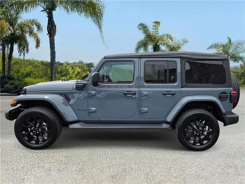 2025 Jeep Wrangler 4xe Sahara