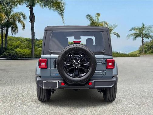 2025 Jeep Wrangler 4xe Sahara