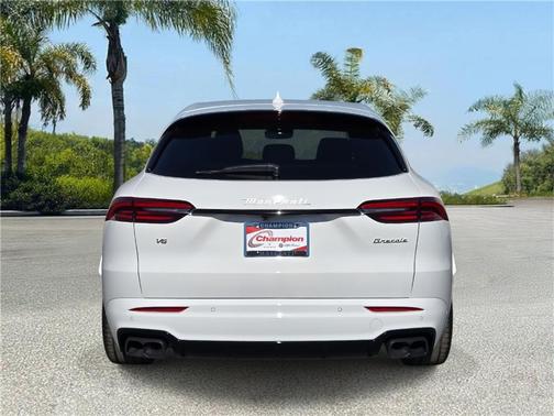 2026 Maserati Grecale Modena