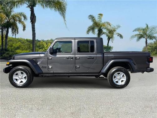 2023 Jeep Gladiator Sport