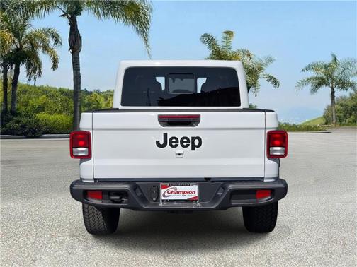 2025 Jeep Gladiator Sport