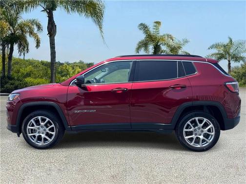 Velvet Red Pearlcoat 2022 Jeep Compass Latitude Lux