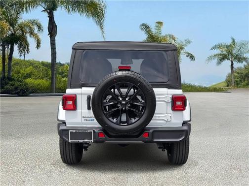 2025 Jeep Wrangler 4xe Sahara