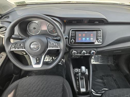 2021 Nissan Kicks S