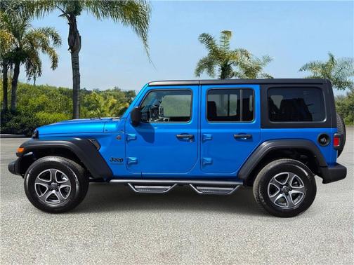 Hydro Blue Pearlcoat 2022 Jeep Wrangler Unlimited Sport