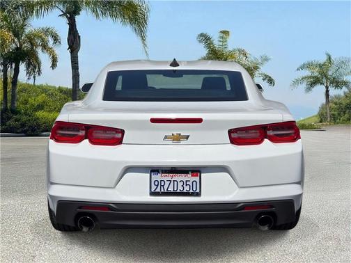 Summit White 2020 Chevrolet Camaro 1LT