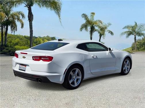 Summit White 2020 Chevrolet Camaro 1LT