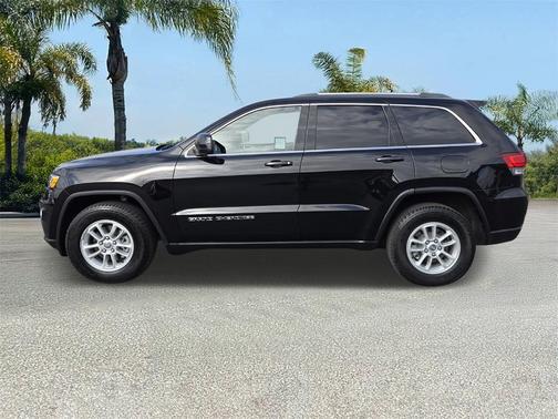 2020 Jeep Grand Cherokee Laredo