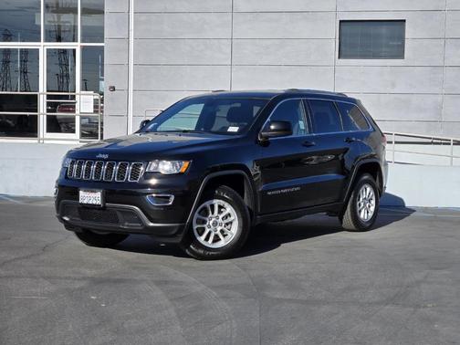 2020 Jeep Grand Cherokee Laredo