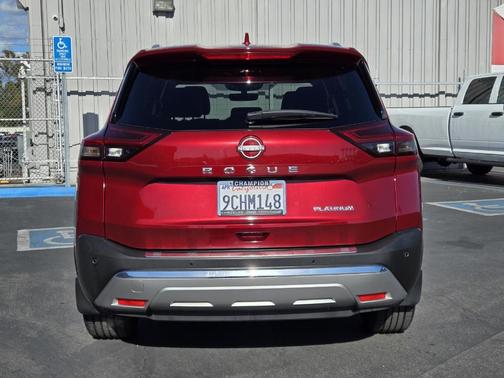 2022 Nissan Rogue Platinum