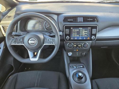 2023 Nissan Leaf S