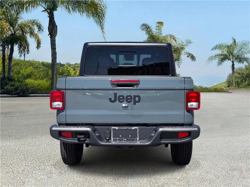 2025 Jeep Gladiator Sport