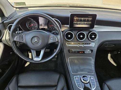 2019 Mercedes-Benz GLC 300 Base 4MATIC