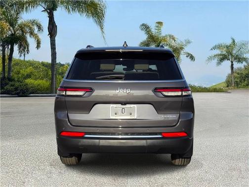 Baltic Gray Metallic Clearcoat 2023 Jeep Grand Cherokee L Limited