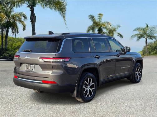 Baltic Gray Metallic Clearcoat 2023 Jeep Grand Cherokee L Limited