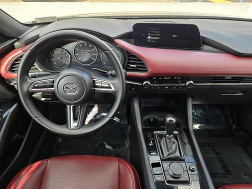 2022 Mazda Mazda3 FWD w/Premium Package