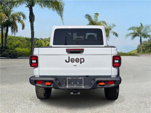 Bright White Clearcoat 2026 Jeep Gladiator Mojave 4x4