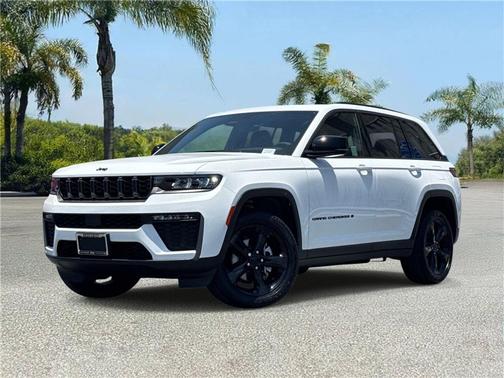 Bright White Clearcoat 2026 Jeep Grand Cherokee Limited