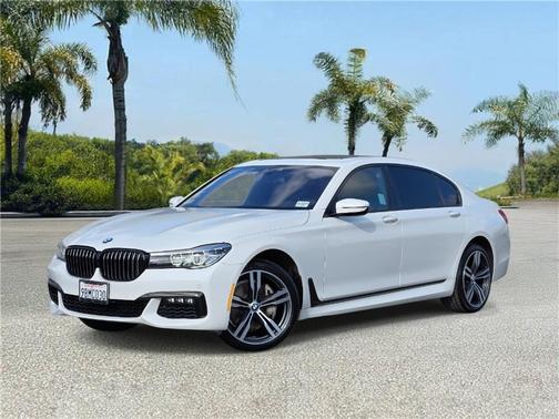 2019 BMW 740 i