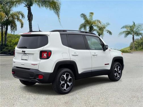 Alpine White Clearcoat 2019 Jeep Renegade Trailhawk