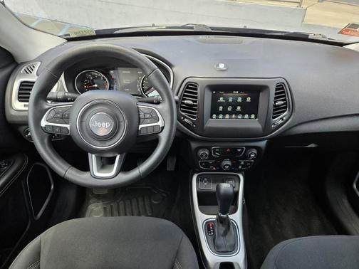 2018 Jeep Compass Sport
