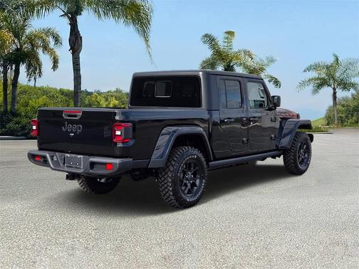 2025 Jeep Gladiator Sport