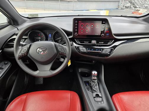 2019 Toyota C-HR LE