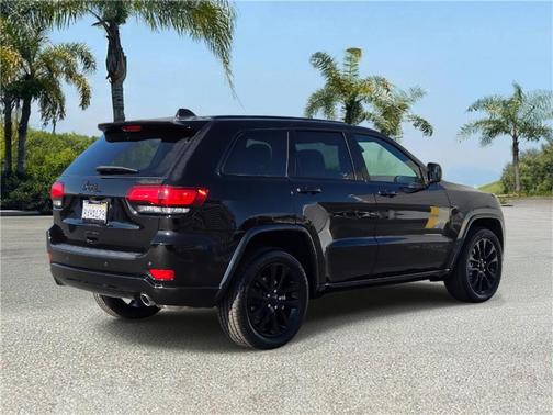 2021 Jeep Grand Cherokee Laredo