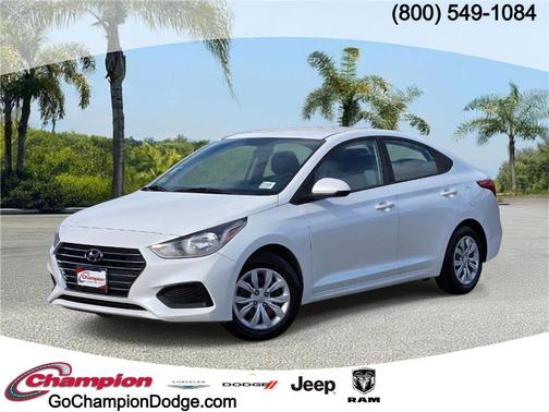 Frost White Pearl 2022 Hyundai Accent SE