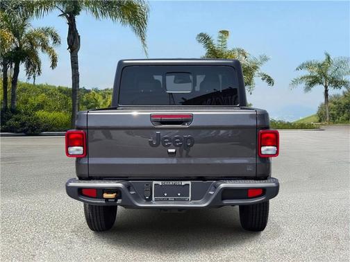 Granite Crystal Metallic Clearcoat 2026 Jeep Gladiator 85th Anniversary Edition