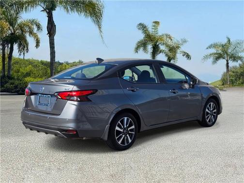 2022 Nissan Versa 1.6 SV