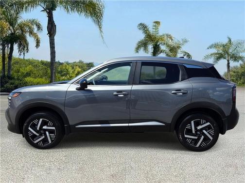 Gun Metallic 2026 Nissan Kicks SV