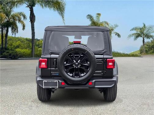 2025 Jeep Wrangler 4xe Sahara
