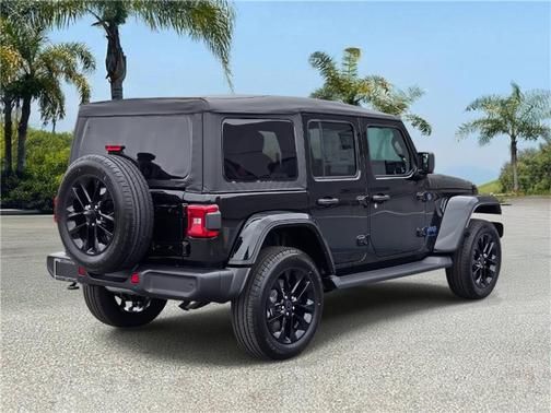 2025 Jeep Wrangler 4xe Sahara