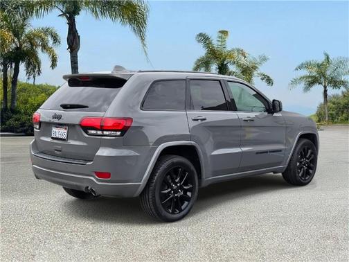 2022 Jeep Grand Cherokee WK Laredo