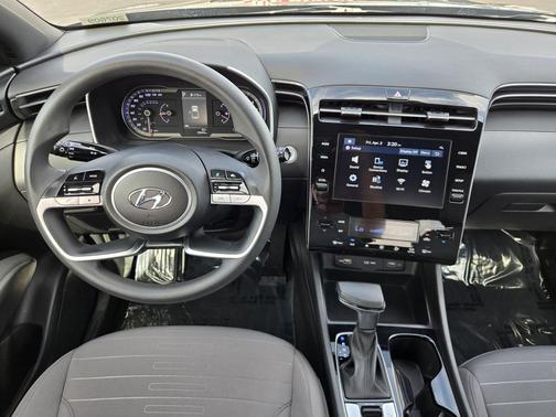 Phantom Black 2024 Hyundai SANTA CRUZ SEL