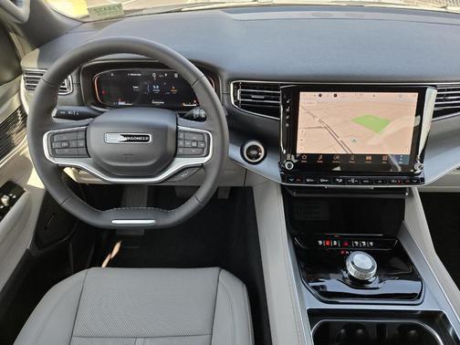 2026 Jeep Grand Wagoneer L 