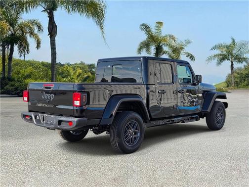 Black Clearcoat 2026 Jeep Gladiator Sport S