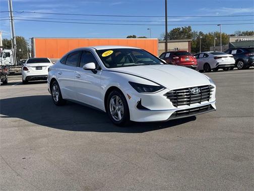2022 Hyundai SONATA SE