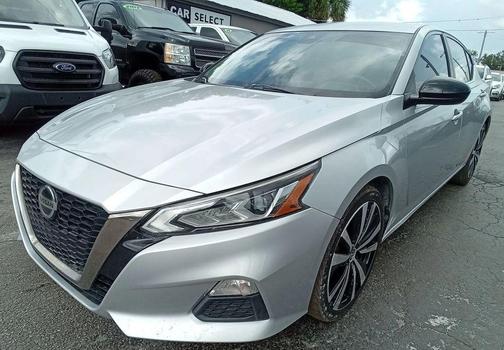 2020 Nissan Altima SR FWD