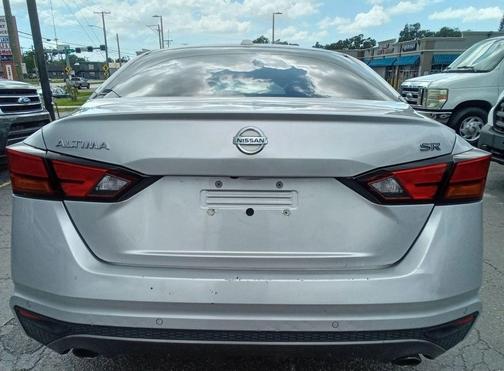 2020 Nissan Altima SR FWD