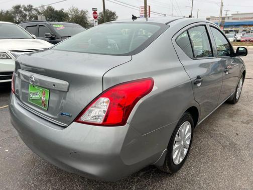 2012 Nissan Versa 1.6 S