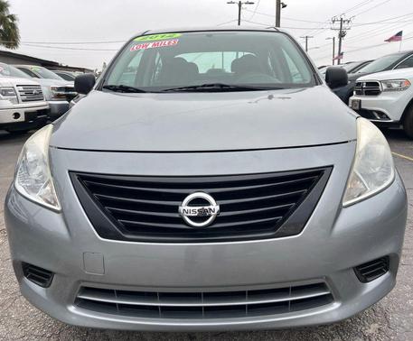 2012 Nissan Versa 1.6 S