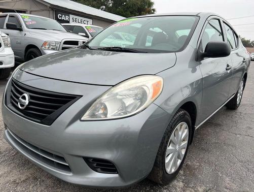 2012 Nissan Versa 1.6 S