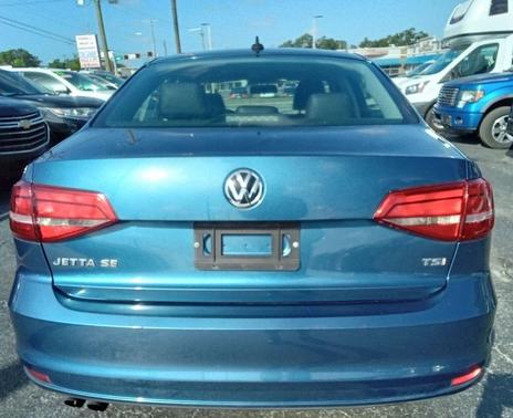 2015 Volkswagen Jetta Auto SE w/Connectivity